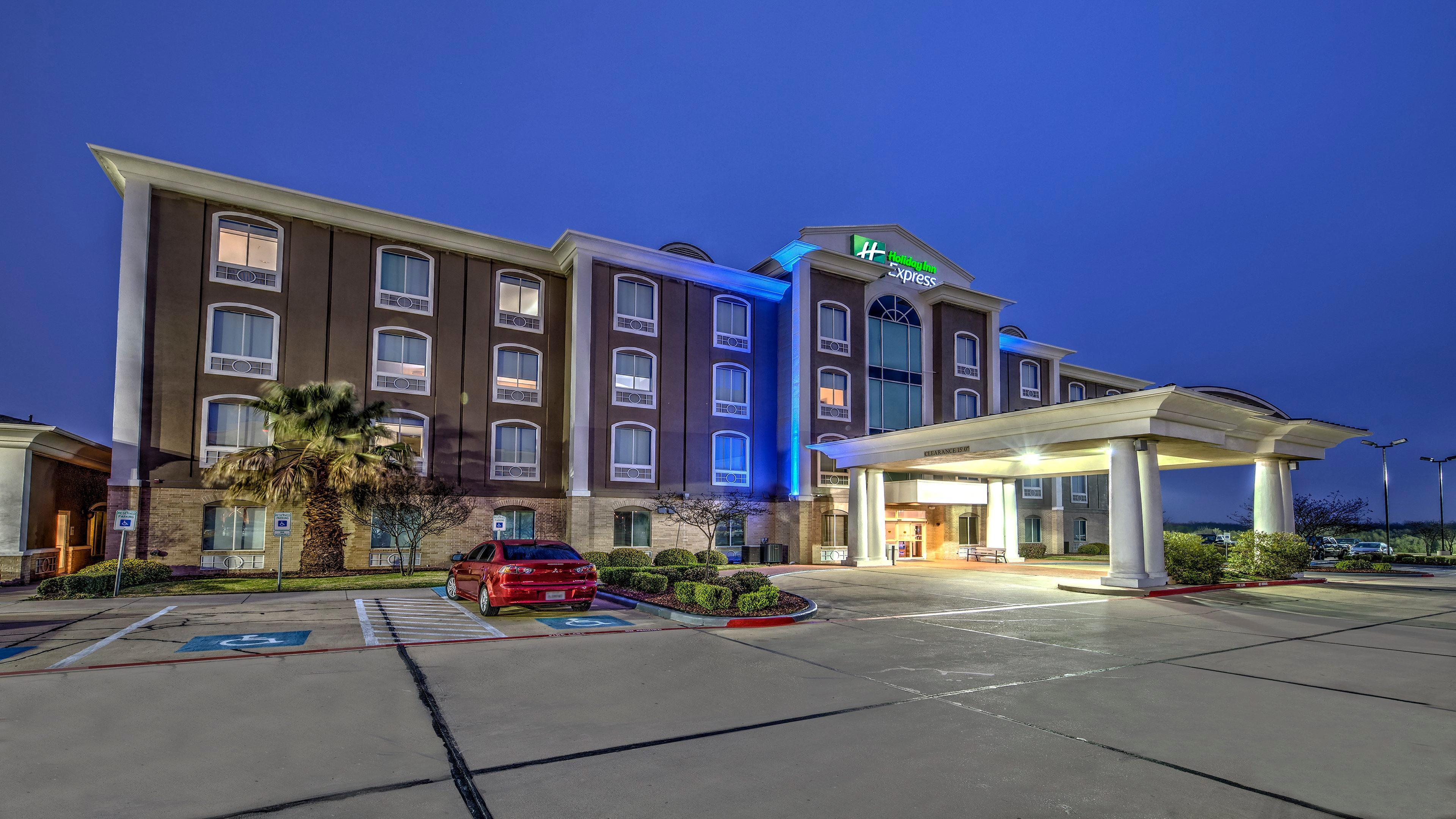 Holiday Inn Express Hotel And Suites Corsicana I-45 By Ihg Exterior foto