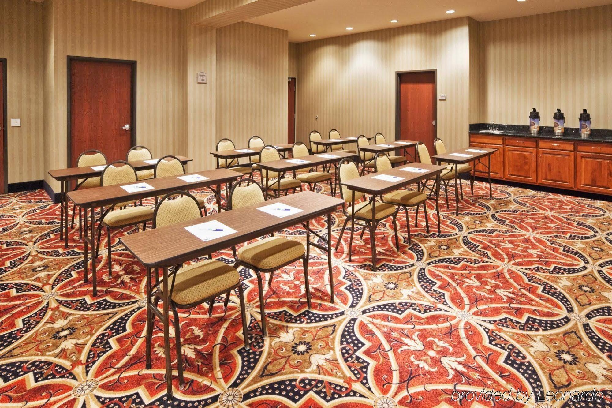 Holiday Inn Express Hotel And Suites Corsicana I-45 By Ihg Exterior foto